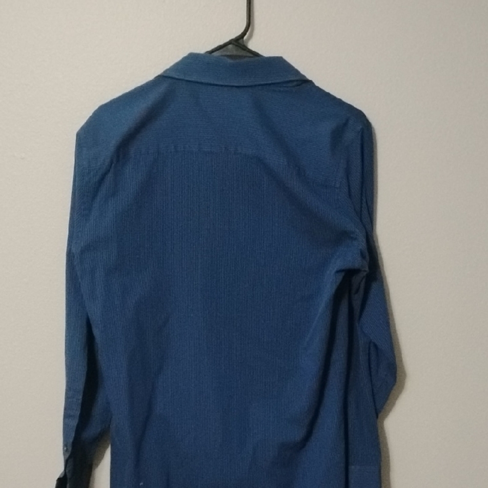 Apt. 9 Men's Deep Blue Dress Shirt - Picture 5 of 5